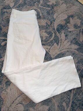 Levi’s Off-White Straight Ankle Jeans